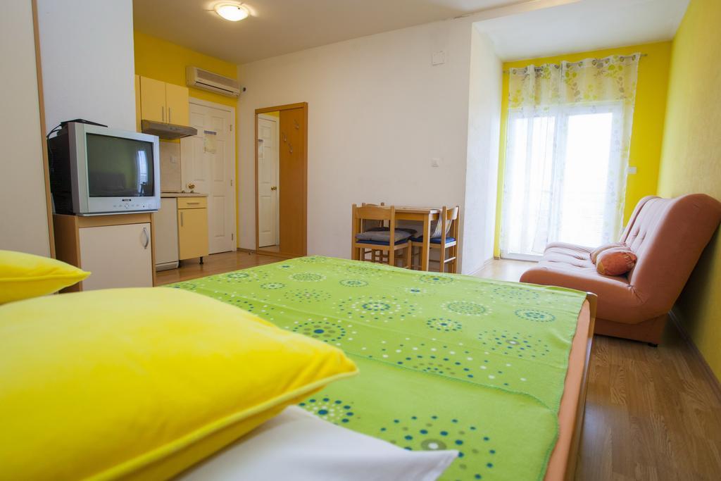 Apartments Makarska Exterior photo